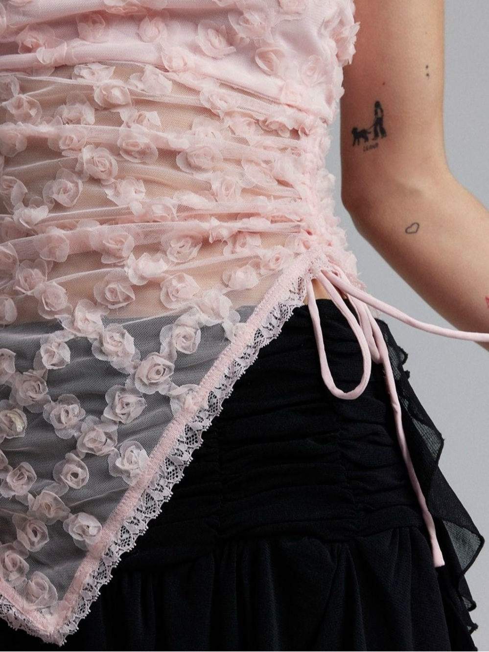 Urban Outfitters - Kimchi Blue | Light Baby Pink Strapless Mesh Floral Tube Top - Picture 3 of 7